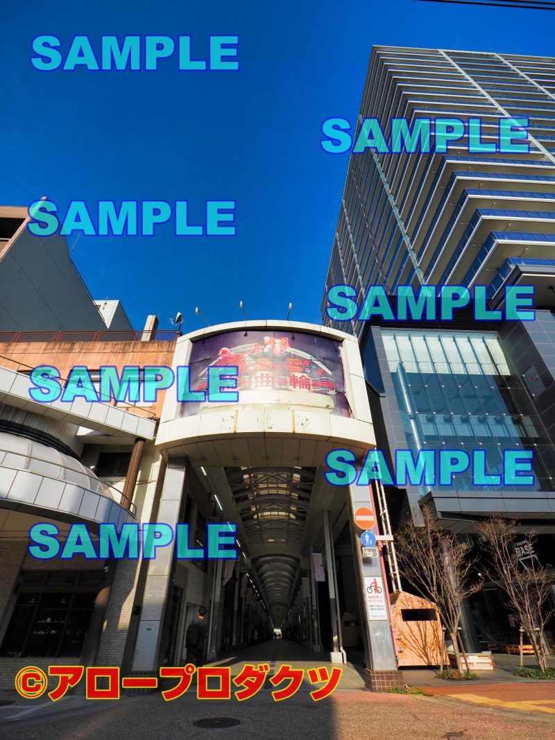 sce0017【ダウンロード画像　朝の総曲輪通り入口①】