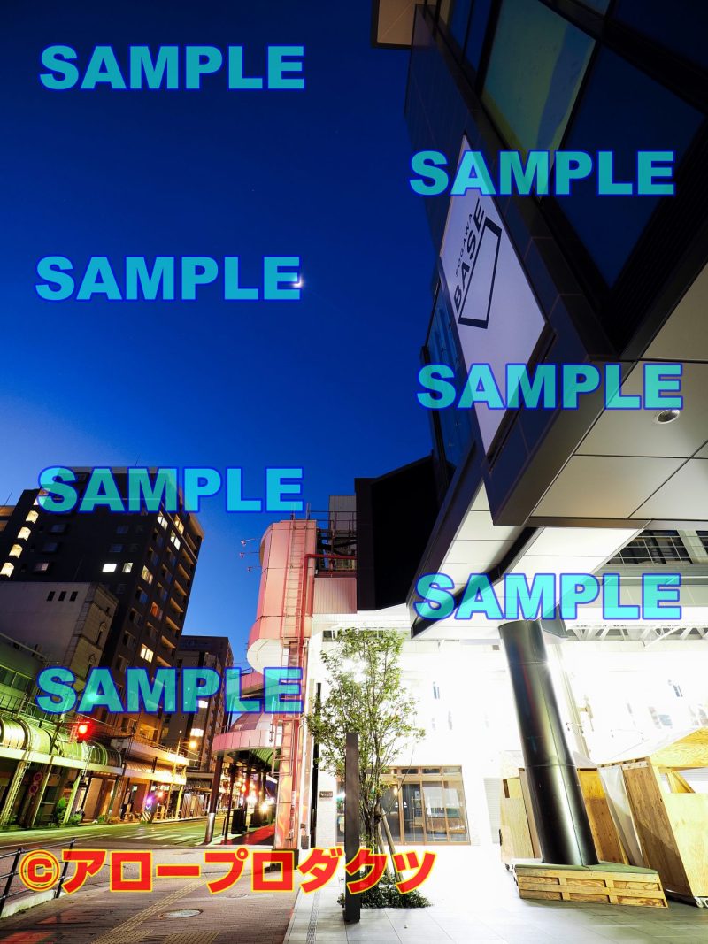 sce0026【ダウンロード画像　夜明けの総曲輪通り入口】