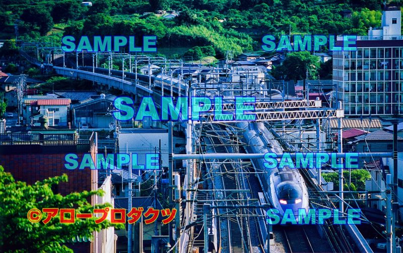 kan0006【ダウンロード画像　東海道新幹線500系　線路上部から編成写真】