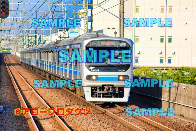 kan0032【ダウンロード画像　70-000形りんかい線電車】