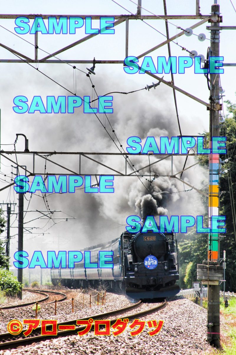 kan0037【ダウンロード画像　C61蒸気機関車けん引のSLみなかみ】