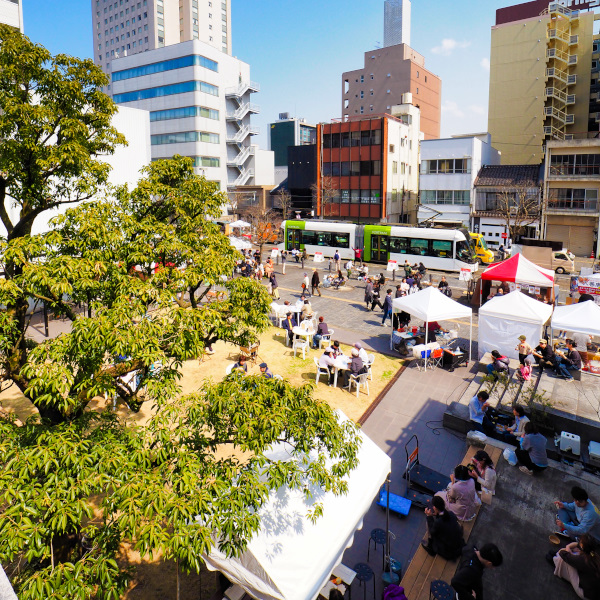 越中大手市場の様子