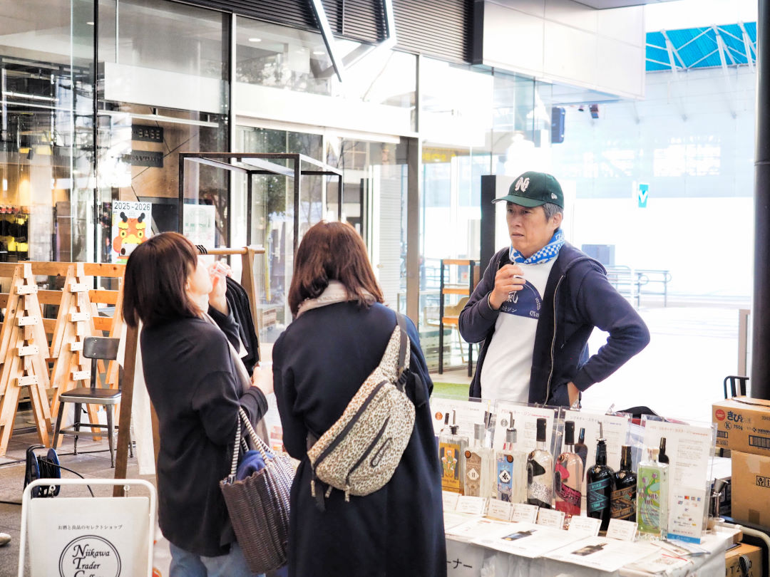 ハーブと蒸留の様子3