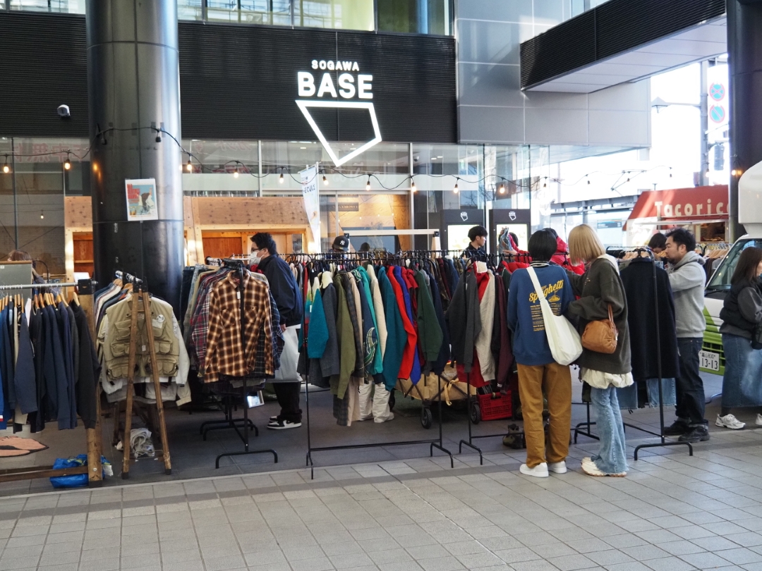old clothes marketの様子1