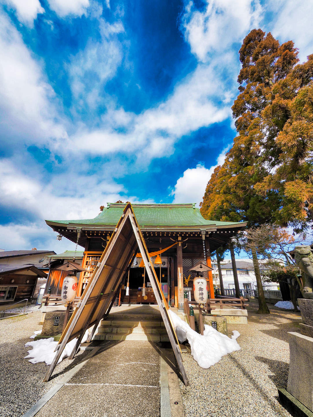 総曲輪から神社へ　奥田神社②